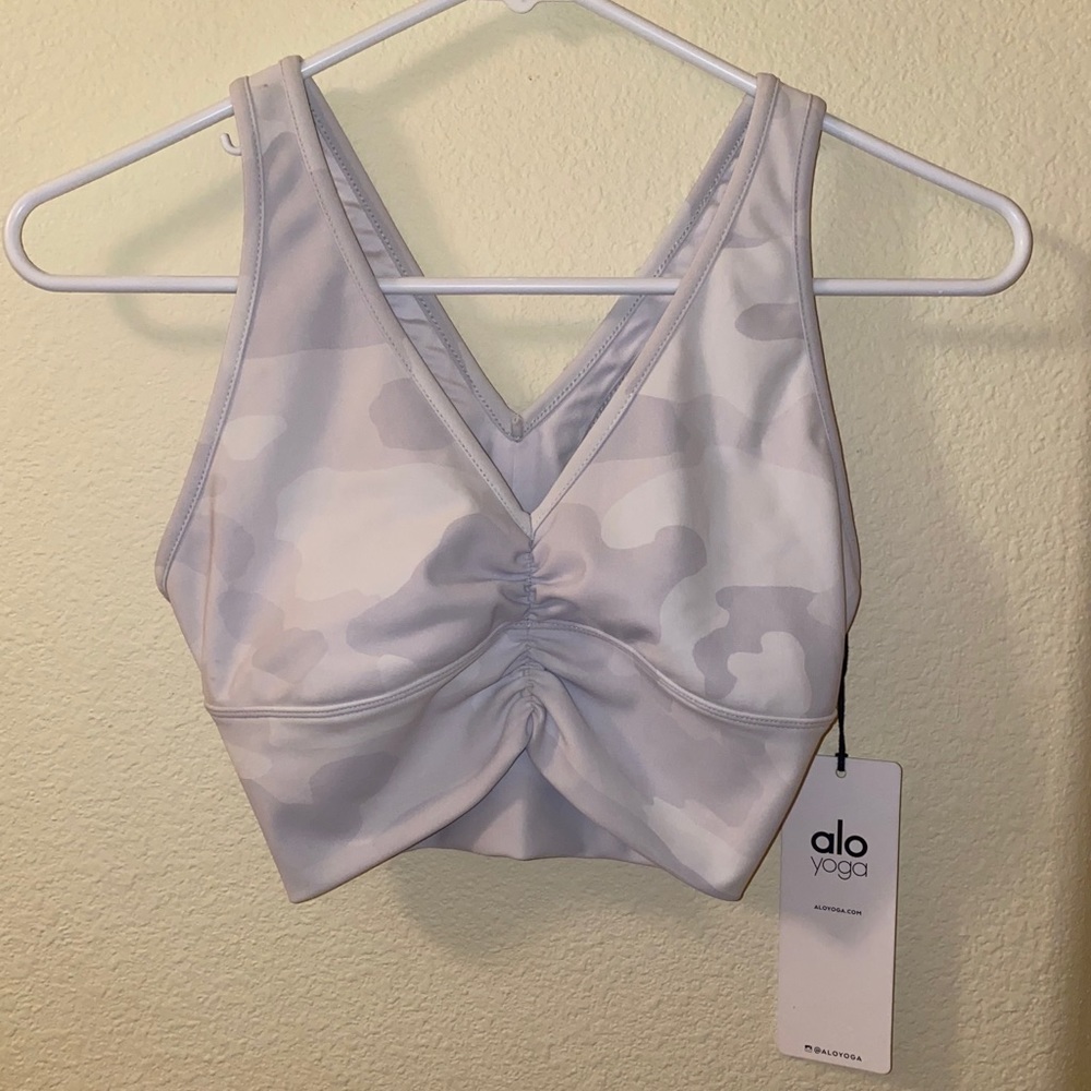 ALO YOGA sports bra (new with tags!)
